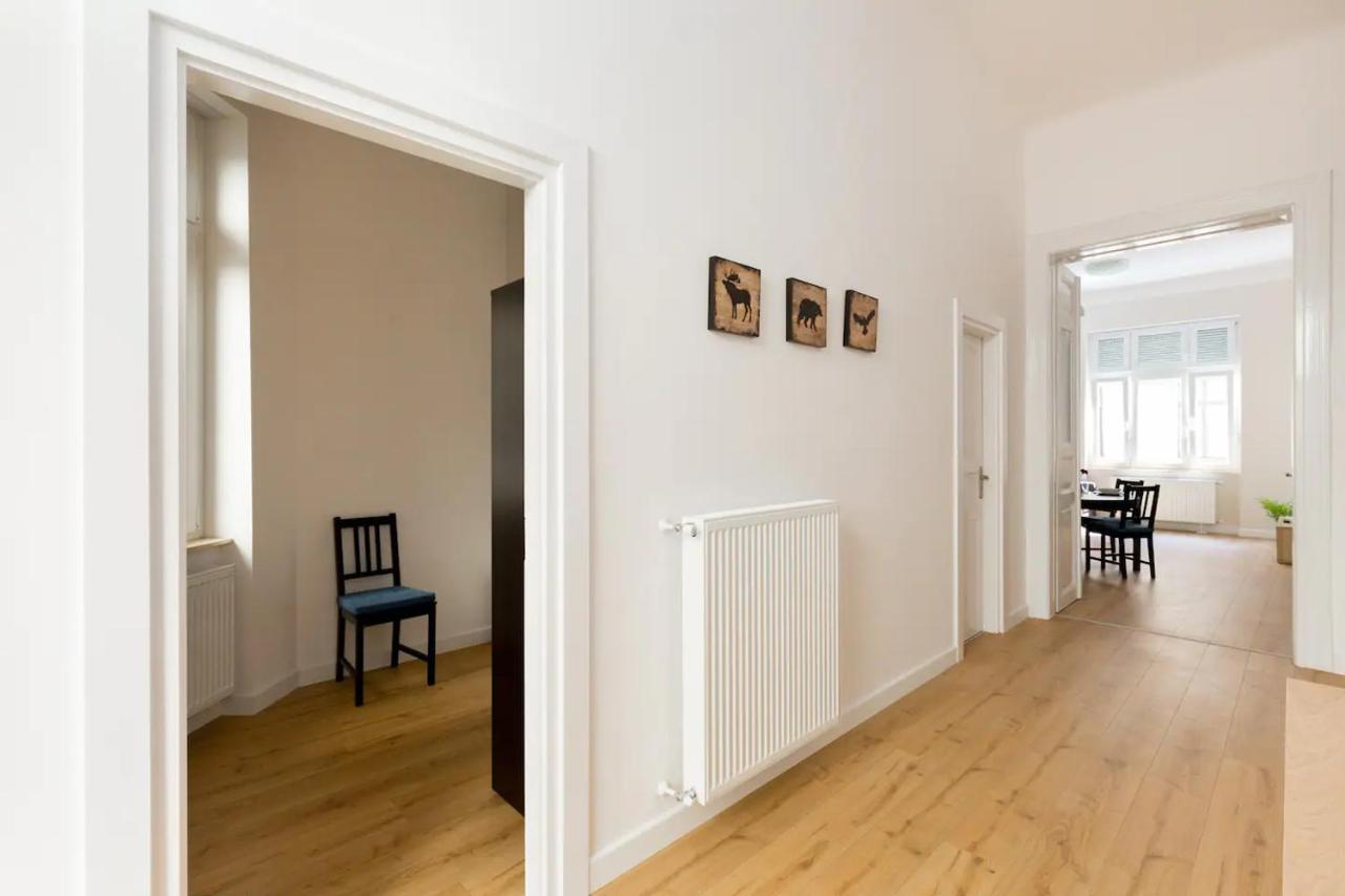 Kresz Geza 29 Westend Station 2 Bedrooms+Living Ac Budapest Eksteriør billede