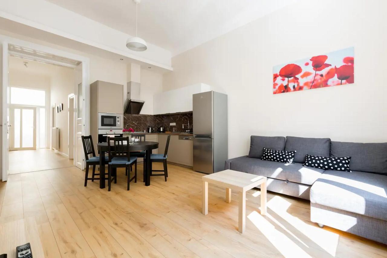Kresz Geza 29 Westend Station 2 Bedrooms+Living Ac Budapest Eksteriør billede