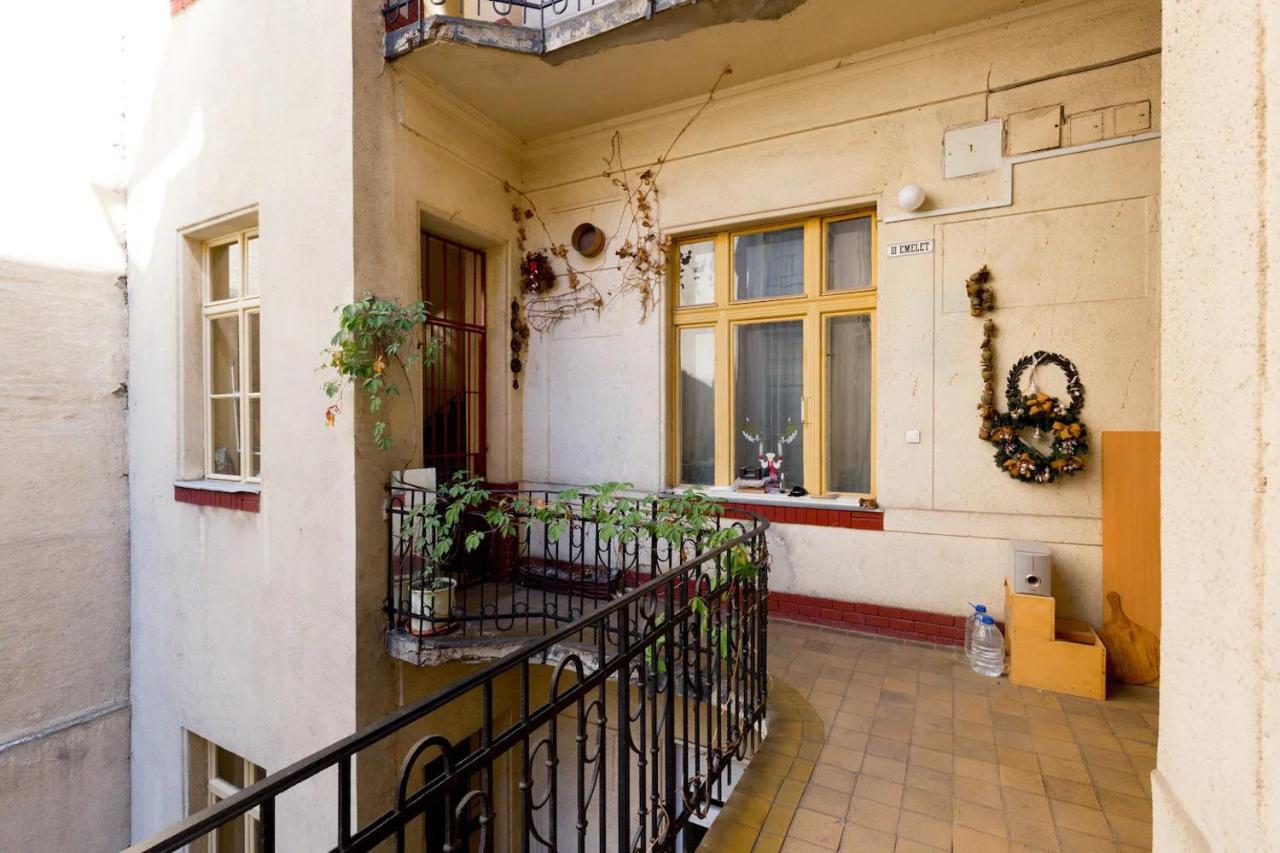 Kresz Geza 29 Westend Station 2 Bedrooms+Living Ac Budapest Eksteriør billede